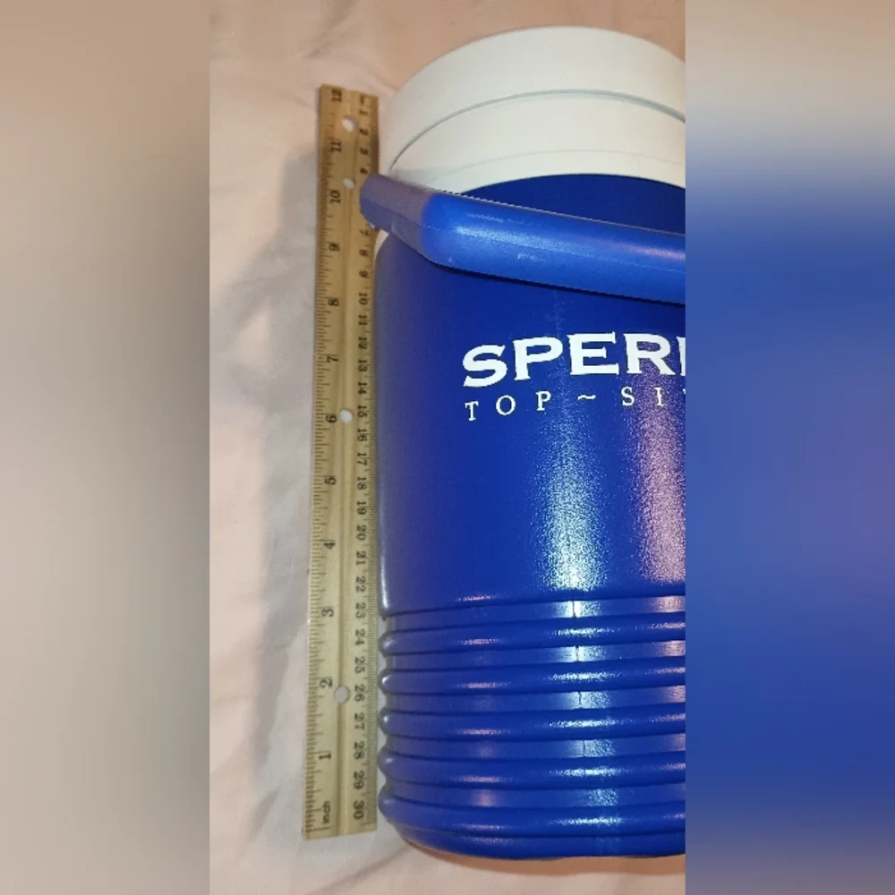 IGLOO ⭐ Thermal & Insulated Beverage Container ⭐ 1/2 Gallon